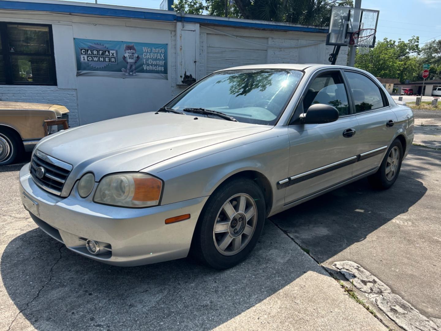 2004 Kia Optima (KNAGD126945) , located at 1758 Cassat Ave., Jacksonville, FL, 32210, (904) 384-2799, 30.286720, -81.730652 - $3500.00----------2004 KIA OPTIMA LX 129,627 MILES EXTRA CLEAN ICE-COLD AIR CONDITIONING 4-DOOR SUNROOF ALLOYS SPOILER RUNS GREAT ASK ABOUT 50/50 BHPH FINANCING FOR THIS VEHICLE CALL US NOW @ 904-384-2799 - Photo#1